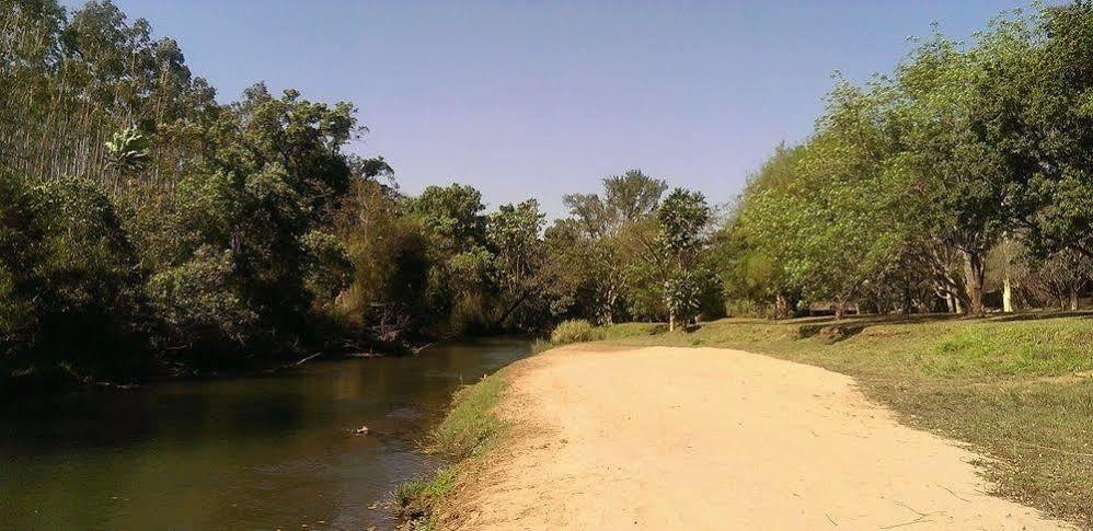 האזיביו Kwambali Riverside Lodge מראה חיצוני תמונה